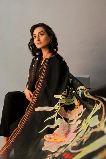 Mina Dupatta