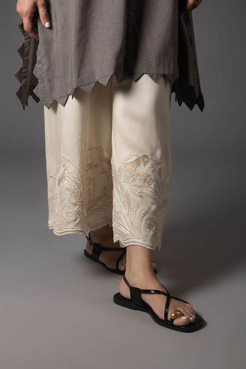 Isolde Izaar - LEILA