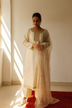 ESSENTIALS ZIP 2026-04-05 | ZAINAB -FORMAL | 6.png