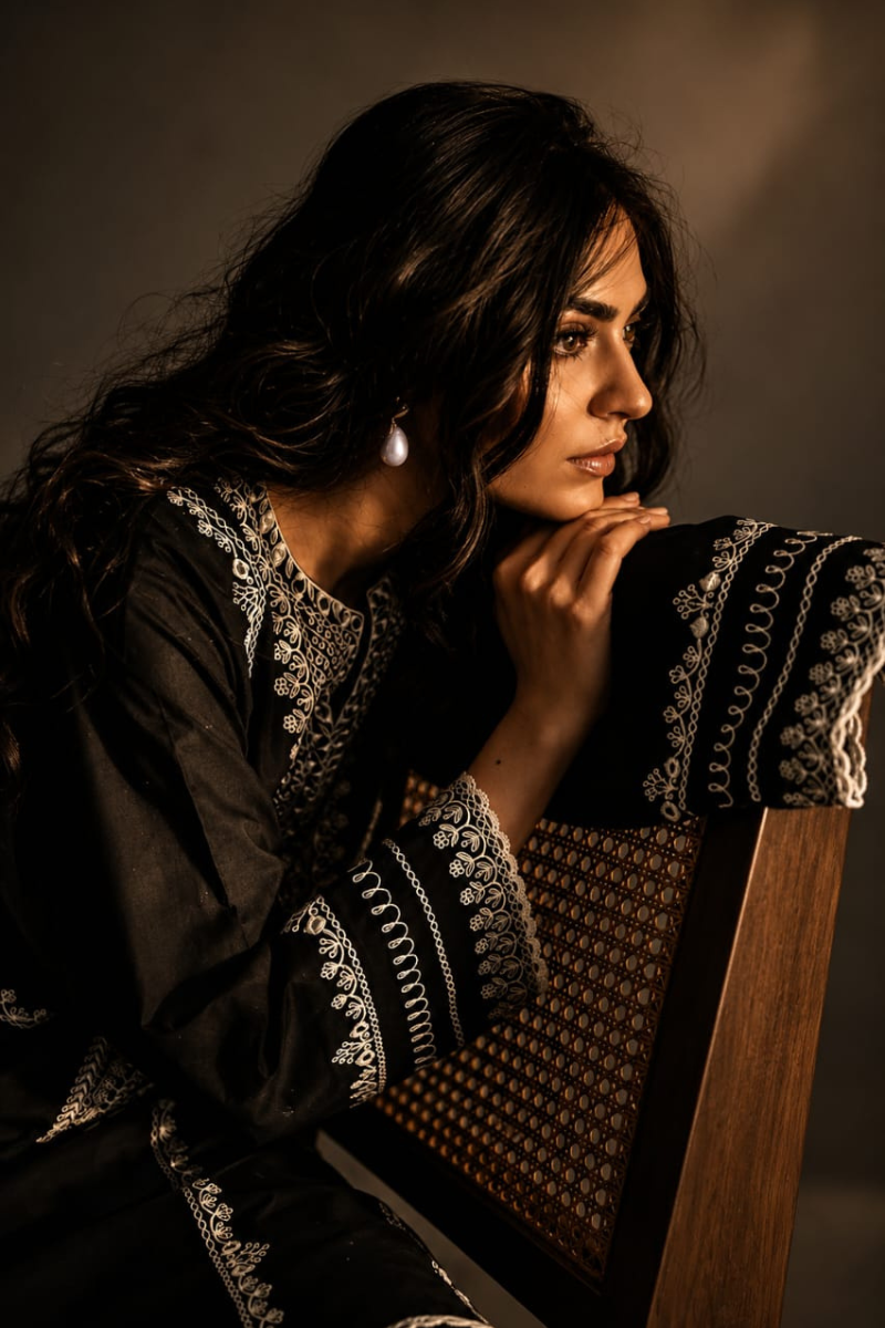 KIRAN Black