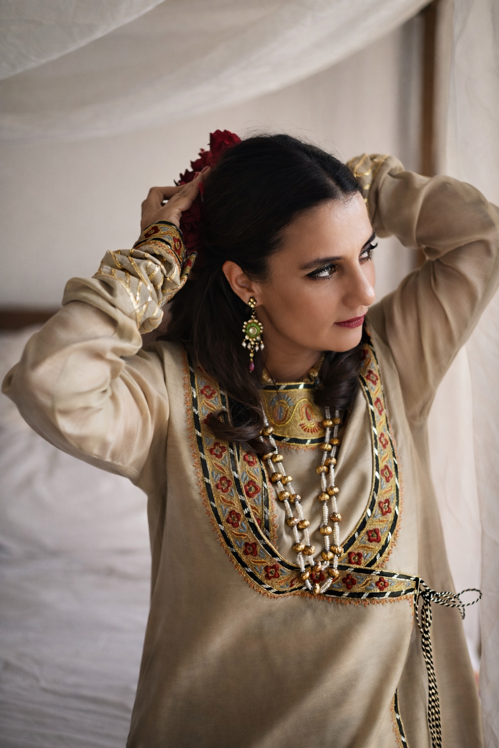NAYAB - LEILA